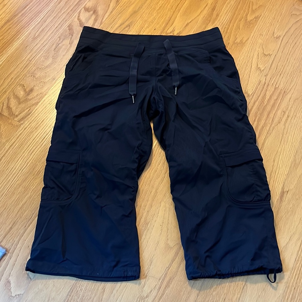 lululemon athletica Black Capri Pants